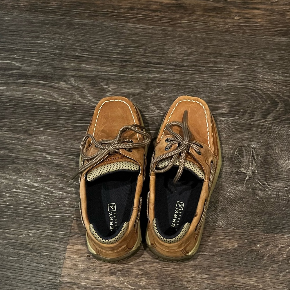 Boys Sperry Shoe NWOT